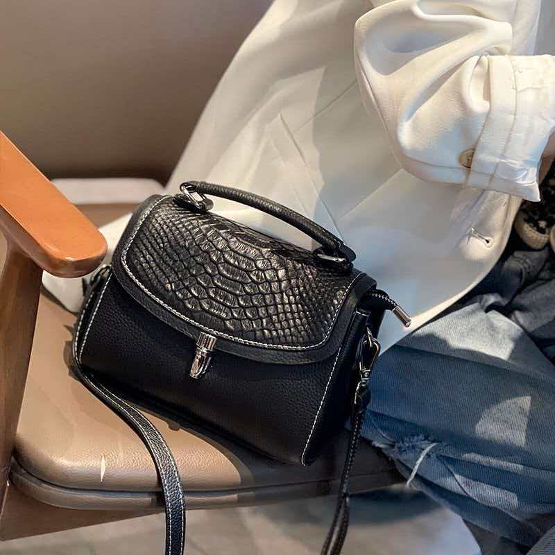 Versatile crossbody bag
